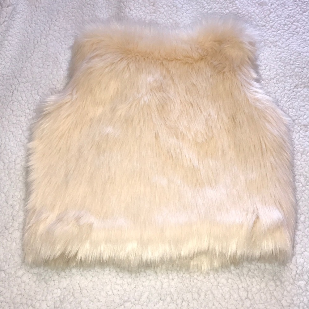 Cream Fur Vest - Picture 2 of 5
